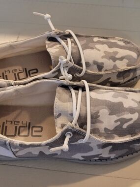 Women's Hey Dude Canvas Slip-On Shoes in Grey-White Print